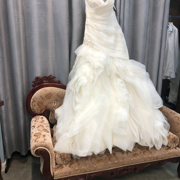 Ruffle-Bottom Mermaid Fit & Flare Bridal Gown, Sexy Flattering Corset Flounced - Picture 7 of 13